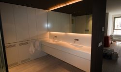 Baños realizados en Corian